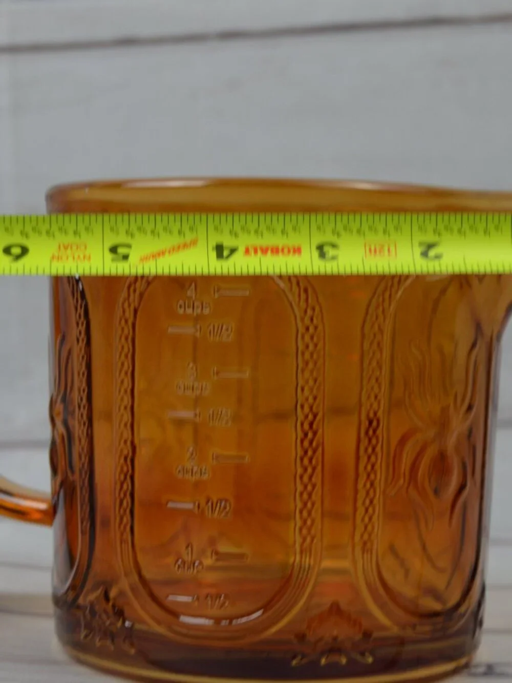 CWC Cook With Color Amber Halloween Glass Viral Measuring Cup 32oz Spiders NWT
